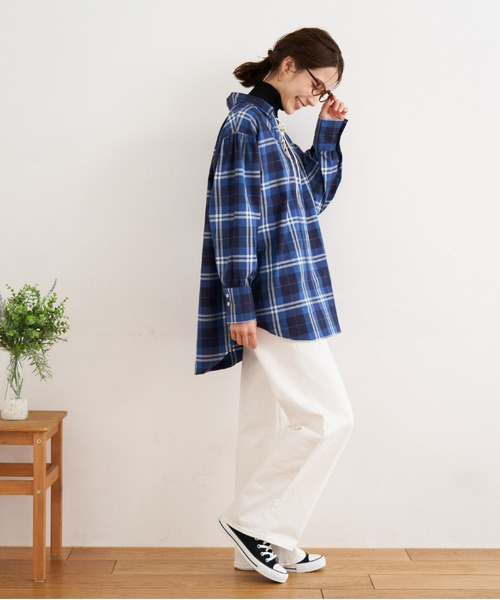 TOKYO SHIRTS（トウキョウシャツ）の「オーバーサイズ 長袖レースアップシャツ（シャツ/ブラウス・レディース・ブルー/ホワイト/ネイビー・FREE）」の5枚目の写真