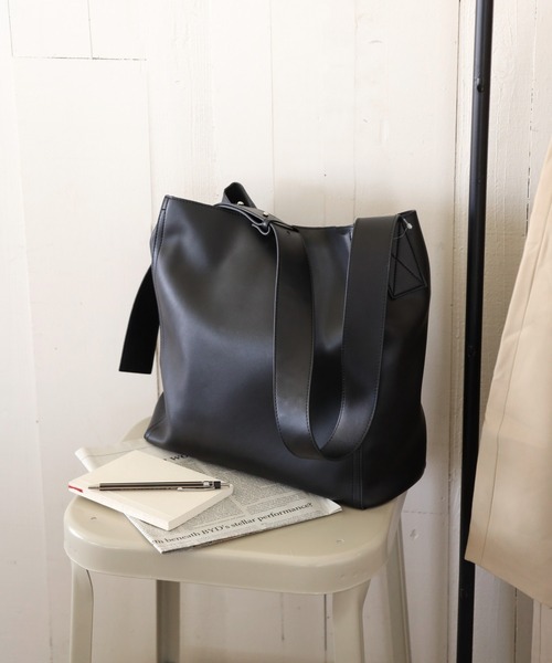 BAYFLOW（ベイフロー）の「5ポケットビッグショルダー（ショルダーバッグ・レディース・カーキ/ブラック・FREE）」の2枚目の写真