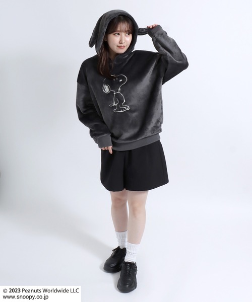 少し美品 THEATER8 SNOOPY シアターエイト スヌーピー パーカー SNOOPY刺繍スウェットパーカー Size. M/L/XL、¥18480(税込