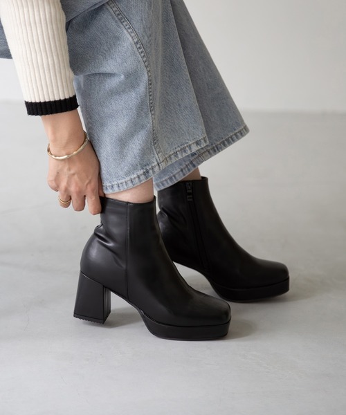 menue(メヌエ)の「プラットフォーム ヒールブーツ(ブーツ・レディース・ブラック/アイボリー/シルバー・L/S/M/LL)」の8枚目の写真