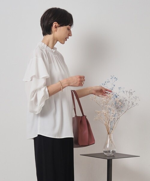 Cutie Blonde(キューティーブロンド)の「◆フェミニンもカジュアルも○ フリル ハイネック ブラウス(シャツ/ブラウス・レディース・ブラック系/ブラック/ホワイト系/ホワイト系その他・04/03/02)」の22枚目の写真