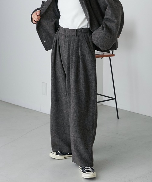 forksy.(フォルクシー)の「【forksy.】3タックヘリンボーンボリュームパンツ(その他パンツ・レディース・ダークブラウン/ブラック・M/L)」の19枚目の写真