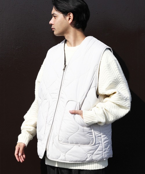 8(eight)(エイト)の「ファーフリースリバーシブルベスト(ダウンベスト・メンズ・ブラック/オリーブ/チャコールグレー/ライトグレー・X-LARGE/MEDIUM/LARGE)」の18枚目の写真