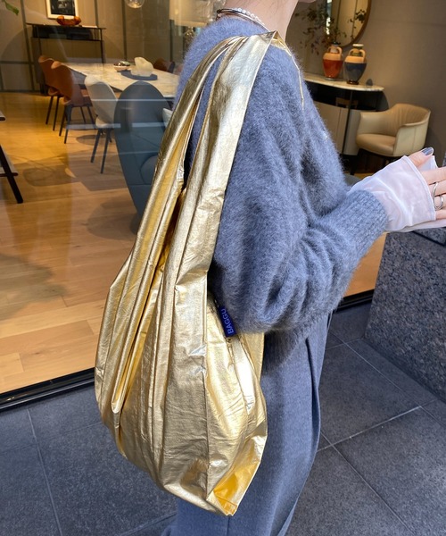 DouDou(ドゥドゥ)の「【BAGGU/バグゥ】23HO STANDARD BAGGU メタリック(エコバッグ/サブバッグ・レディース・ゴールド/シルバー/ライム・FREE)」の17枚目の写真