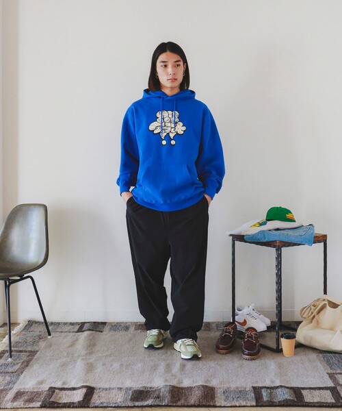 BEAMS T（ビームスティー）の「Noosh × BEAMS T / Hoodie（パーカー・メンズ・ブルー・M/XL/L/S）」の2枚目の写真
