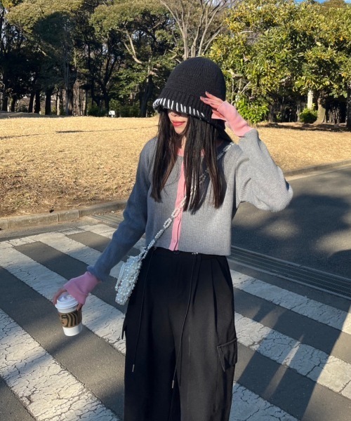 nemne store(ネンネストア)の「配色コンパクトカーディガン(カーディガン/ボレロ・レディース・グレー/ブラック・フリー)」の10枚目の写真