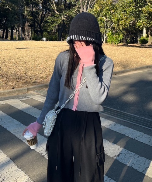 nemne store(ネンネストア)の「配色コンパクトカーディガン(カーディガン/ボレロ・レディース・グレー/ブラック・フリー)」の11枚目の写真