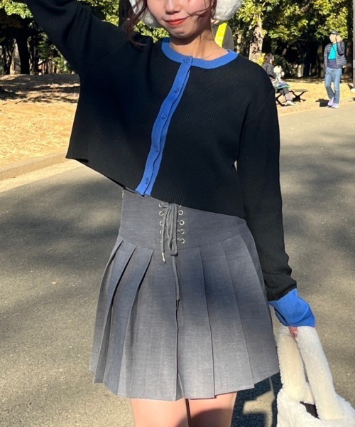nemne store(ネンネストア)の「配色コンパクトカーディガン(カーディガン/ボレロ・レディース・グレー/ブラック・フリー)」の7枚目の写真
