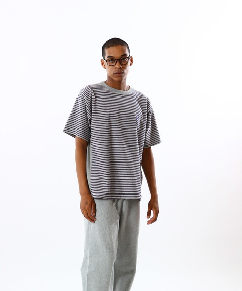 Champion(チャンピオン)の「【Champion/チャンピオン】メンズ リバースウィーブ(R) ショートスリーブTシャツ(Tシャツ/カットソー・メンズ・グレー/ホワイト/オートミール・X-LARGE/LARGE/MEDIUM/SMALL)」の1枚目の写真