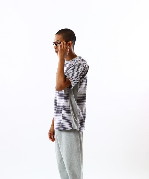 Champion(チャンピオン)の「【Champion/チャンピオン】メンズ リバースウィーブ(R) ショートスリーブTシャツ(Tシャツ/カットソー・メンズ・グレー/ホワイト/オートミール・X-LARGE/LARGE/MEDIUM/SMALL)」の19枚目の写真