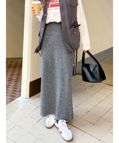 Ungrid(アングリッド)の「ミックスヤーンニットタイトスカート(スカート・レディース・オフホワイト/チャコールグレー/ブルー・FREE)」の3枚目の写真