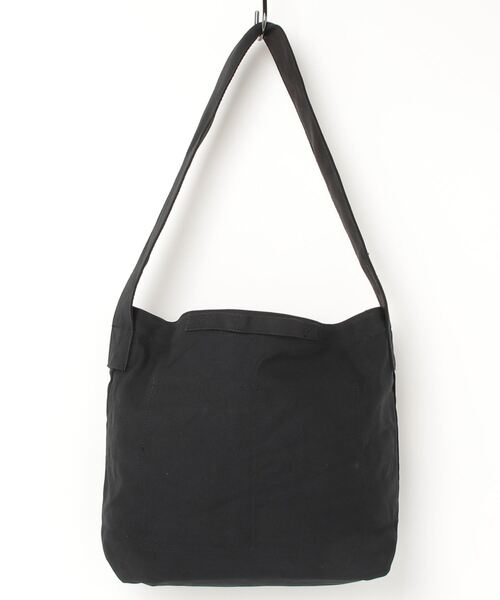 MHL.（エムエイチエル）の「HEAVY COTTON CANVAS（ショルダーバッグ・レディース・ブラック/ホワイト・FREE）」の10枚目の写真