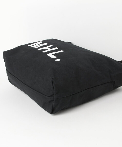 MHL.（エムエイチエル）の「HEAVY COTTON CANVAS（ショルダーバッグ・レディース・ブラック/ホワイト・FREE）」の11枚目の写真