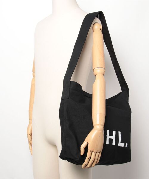 MHL.（エムエイチエル）の「HEAVY COTTON CANVAS（ショルダーバッグ・レディース・ブラック/ホワイト・FREE）」の13枚目の写真