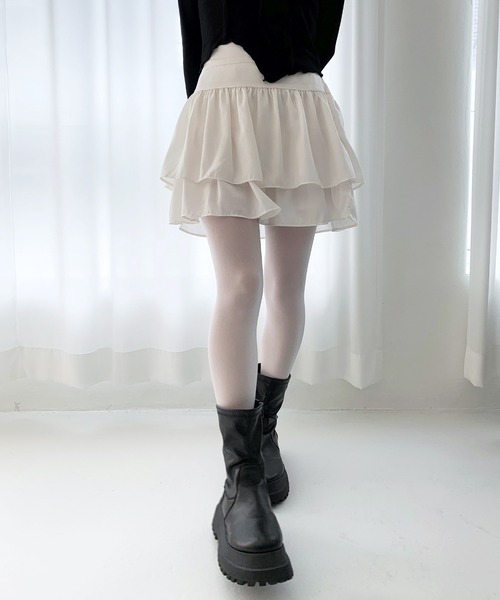 FOLLOWIN（フォロウィン）の「[バレエコアルック][インナーパンツ付き]ラブリーウエストゴムフリルミニフレアスカート（スカート・レディース・アイボリー/ブラック・FREE）」の7枚目の写真