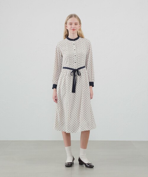 MACKINTOSH PHILOSOPHY(マッキントッシュ フィロソフィー)の「ラッケンブースプリントバンドカラーワンピース(ワンピース・レディース・ホワイト系その他/ダークネイビー・38/36)」の3枚目の写真