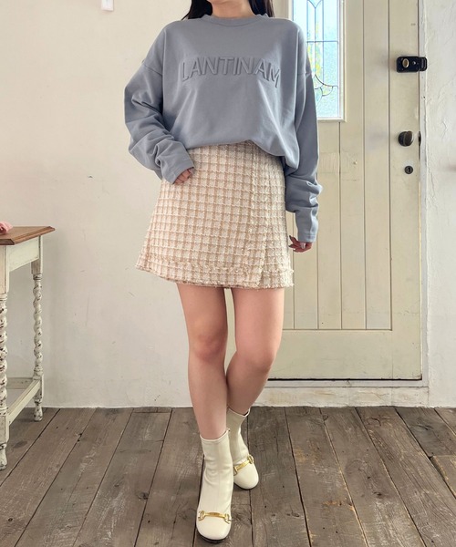 LANTINAM(ランティナム)の「【ユニセックス】エンボスロゴスウェット(2丈展開)(スウェット・レディース・アイボリー/ライトブルー/アッシュグレー・M/L)」の13枚目の写真