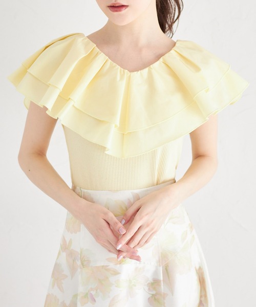 tocco closet(トッコ クローゼット)の「ラッフルフリル切り替えリブカットプルオーバー(Tシャツ/カットソー・レディース・レモンイエロー/オフホワイト/ブラック・M)」の3枚目の写真