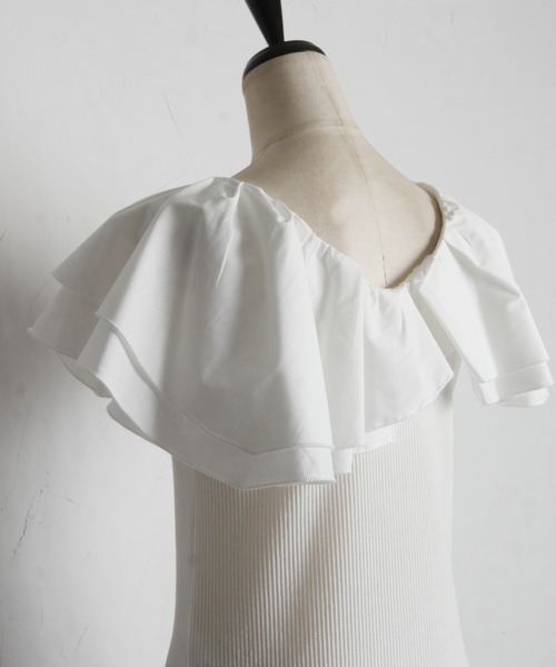tocco closet(トッコ クローゼット)の「ラッフルフリル切り替えリブカットプルオーバー(Tシャツ/カットソー・レディース・レモンイエロー/オフホワイト/ブラック・M)」の10枚目の写真