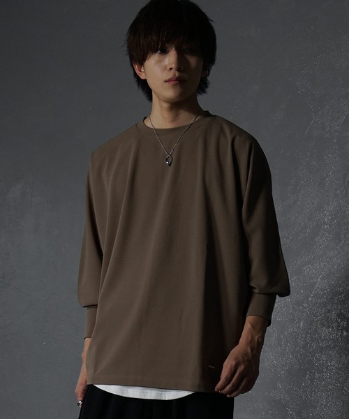 MinoriTY（マイノリティ）の「【MinoriTY】梨地ドルマンボリュームスリークウォータースリーブカットソー メンズ ロンT ビッグシルエット ドルマンスリーブ オーバーサイズ ルーズフィット 秋服（Tシャツ/カットソー・メンズ・ベージュ/ブラック/カーキ/ローズ/ネイビー・S/M/L）」の8枚目の写真