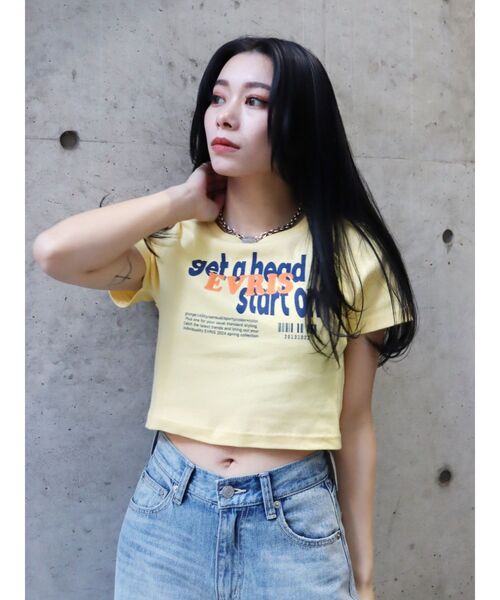 EVRIS（エヴリス）の「Get a Head クロップドTシャツ（Tシャツ/カットソー・レディース・イエロー/ブラック/ホワイト・FREE）」の3枚目の写真
