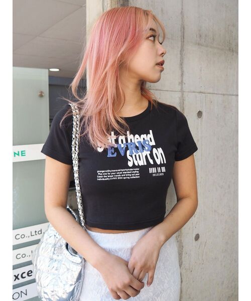 EVRIS（エヴリス）の「Get a Head クロップドTシャツ（Tシャツ/カットソー・レディース・イエロー/ブラック/ホワイト・FREE）」の11枚目の写真