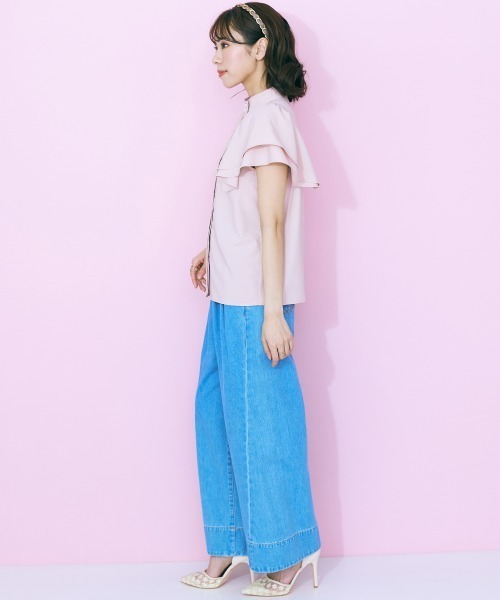 marun（マルン）の「＜大きいサイズ＞ スタンドカラーフレアブラウス marun（シャツ/ブラウス・レディース・ピンクベージュ/サックスブルー/オフホワイト・4L/5L/L/LL/3L）」の20枚目の写真