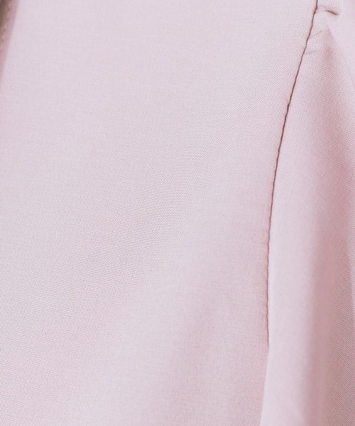 marun（マルン）の「＜大きいサイズ＞ スタンドカラーフレアブラウス marun（シャツ/ブラウス・レディース・ピンクベージュ/サックスブルー/オフホワイト・4L/5L/L/LL/3L）」の18枚目の写真