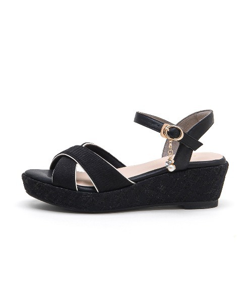 JELLY BEANS（ジェリービーンズ）の「2WAYチャーム付きストラップウエッジサンダル<ふわさら>(204-32969)JELLY BEANS(ジェリービーンズ)（サンダル・レディース・ライトグリーン/ブラック/ライトベージュ・L/M/S/SS/LL）」の8枚目の写真