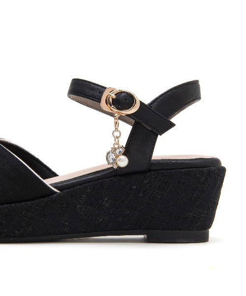 JELLY BEANS（ジェリービーンズ）の「2WAYチャーム付きストラップウエッジサンダル<ふわさら>(204-32969)JELLY BEANS(ジェリービーンズ)（サンダル・レディース・ライトグリーン/ブラック/ライトベージュ・L/M/S/SS/LL）」の12枚目の写真