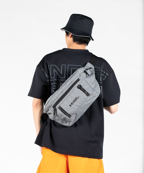 UAラージ ボディバッグ（トレーニング/メンズ/レディース）（ボディバッグ/ウエストポーチ）｜UNDER ARMOUR（アンダーアーマー）