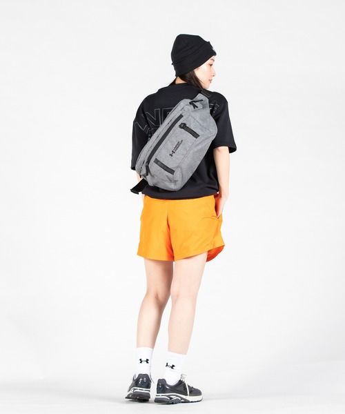 UAラージ ボディバッグ（トレーニング/メンズ/レディース）（ボディバッグ/ウエストポーチ）｜UNDER ARMOUR（アンダーアーマー）