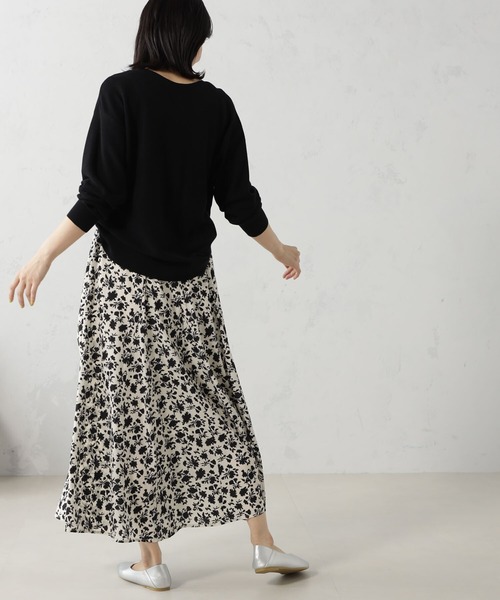 FOUND GOOD(ファウンドグッド)の「サラツヤフレアスカート(スカート・レディース・イエロー系5/グレー系8/グレー系1/アイボリー/グレー系・M/S/L)」の4枚目の写真