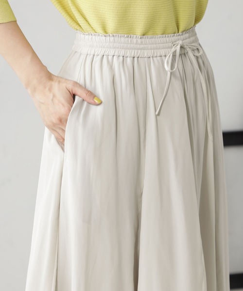 FOUND GOOD(ファウンドグッド)の「サラツヤフレアスカート(スカート・レディース・イエロー系5/グレー系8/グレー系1/アイボリー/グレー系・M/S/L)」の9枚目の写真