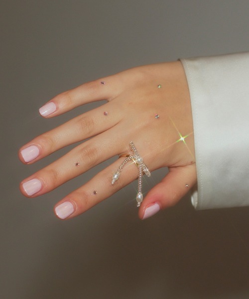 ANU（アヌ）の「ribbon beads ring - リボンビーズリング（リング・レディース・ブラック/ホワイト・FREE）」の22枚目の写真