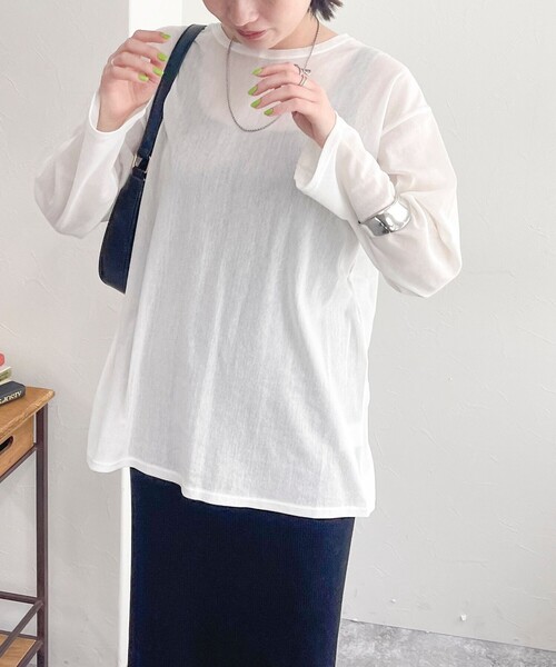 fredy emue(フレディエミュ)の「コットンチュールルーズロンT(Tシャツ/カットソー・レディース・オフホワイト/ダークネイビー/ライトグレー・38)」の10枚目の写真