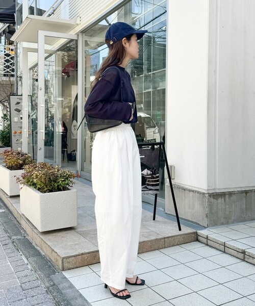 fredy emue(フレディエミュ)の「コットンチュールルーズロンT(Tシャツ/カットソー・レディース・オフホワイト/ダークネイビー/ライトグレー・38)」の15枚目の写真