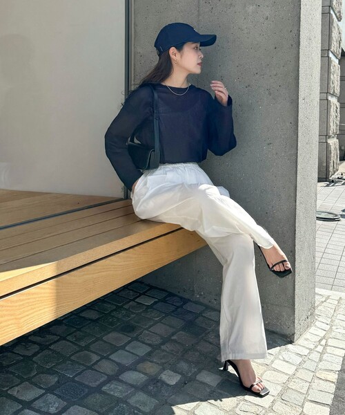 fredy emue(フレディエミュ)の「コットンチュールルーズロンT(Tシャツ/カットソー・レディース・オフホワイト/ダークネイビー/ライトグレー・38)」の20枚目の写真