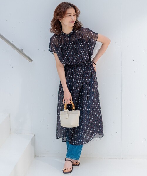 23区 L(ニジュウサンクオオキイサイズ)の「【洗える】Ratti ウォールプリント ワンピース(ワンピース・レディース・ダークブラウン系5/ブラック系5・48/46/44)」の5枚目の写真