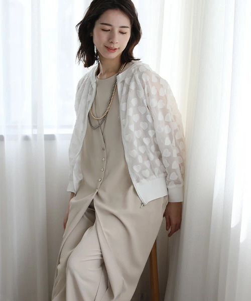 REAL CUBE（リアルキューブ）の「ハートシアーブルゾン（ブルゾン・レディース・オフホワイト/ブラック・FREE）」の4枚目の写真