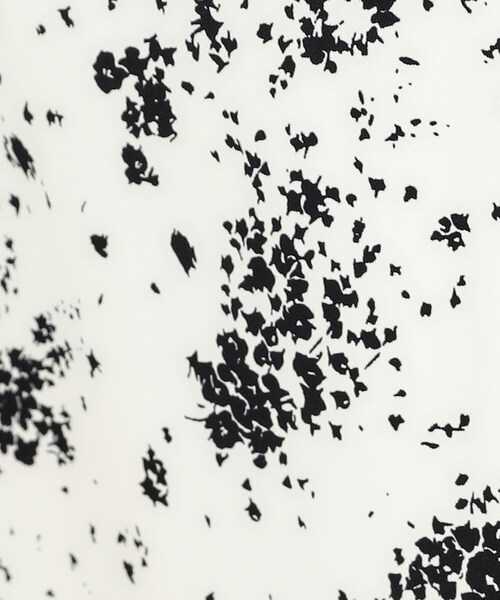 OPAQUE.CLIP（オペークドットクリップ）の「◆フラワープリント ナローフレアスカート【洗濯機洗い可/イージーケア】（スカート・レディース・イエロー系/ホワイト系3・40/38/42）」の6枚目の写真