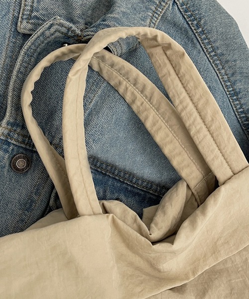 aimoha（アイモハ）の「2WAYナイロンバッグ（ショルダーバッグ・レディース・オフホワイト/ブラック/イエロー/グリーン・FREE）」の16枚目の写真