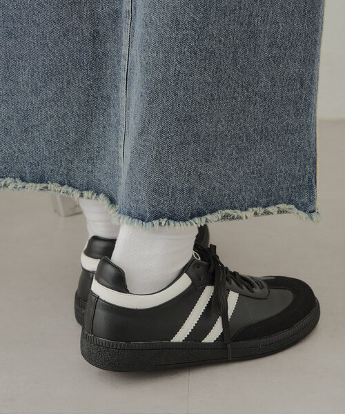 Chico（チコ）の「配色レザースニーカー（スニーカー・レディース・ホワイト/ブラック/シルバー・SMALL/MEDIUM/LARGE）」の20枚目の写真