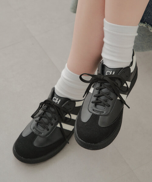 Chico（チコ）の「配色レザースニーカー（スニーカー・レディース・ホワイト/ブラック/シルバー・SMALL/MEDIUM/LARGE）」の19枚目の写真