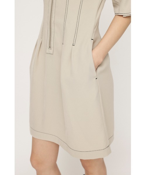 SLY（スライ）の「FRONT ZIP TUCK S/OP フロント ジップ タック ショートワンピース（ワンピース・レディース・ブラック/アイボリー・2/1）」の12枚目の写真