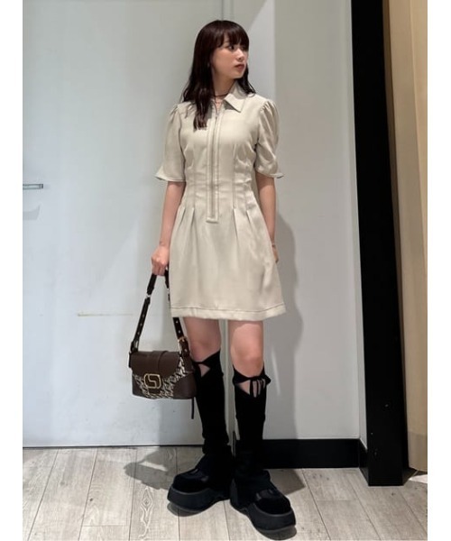 SLY（スライ）の「FRONT ZIP TUCK S/OP フロント ジップ タック ショートワンピース（ワンピース・レディース・ブラック/アイボリー・2/1）」の13枚目の写真