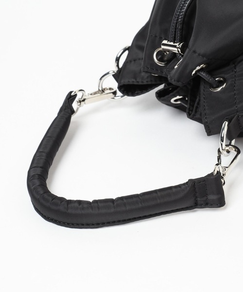 Heather(ヘザー)の「2WAYナイロンBAG 135881(ショルダーバッグ・レディース・ブラック/アイボリー・ONE SIZE)」の14枚目の写真
