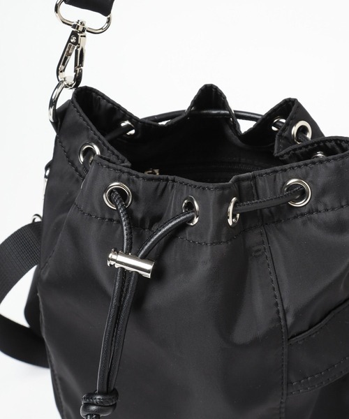 Heather(ヘザー)の「2WAYナイロンBAG 135881(ショルダーバッグ・レディース・ブラック/アイボリー・ONE SIZE)」の16枚目の写真