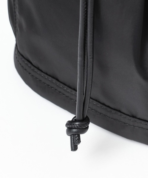 Heather(ヘザー)の「2WAYナイロンBAG 135881(ショルダーバッグ・レディース・ブラック/アイボリー・ONE SIZE)」の18枚目の写真