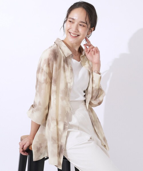 セール】【洗える】大人の雰囲気を放つ ぼかし柄シアーシャツ（シャツ